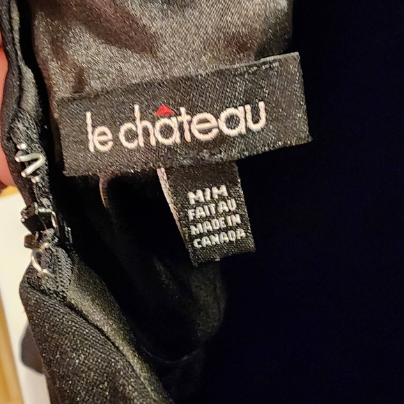 Le Chateau dress in size medium - Picture 2 of 3